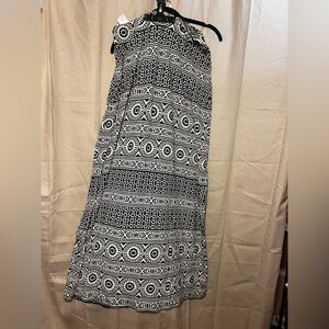 Tommy Bahama Black and White Maxi Skirt